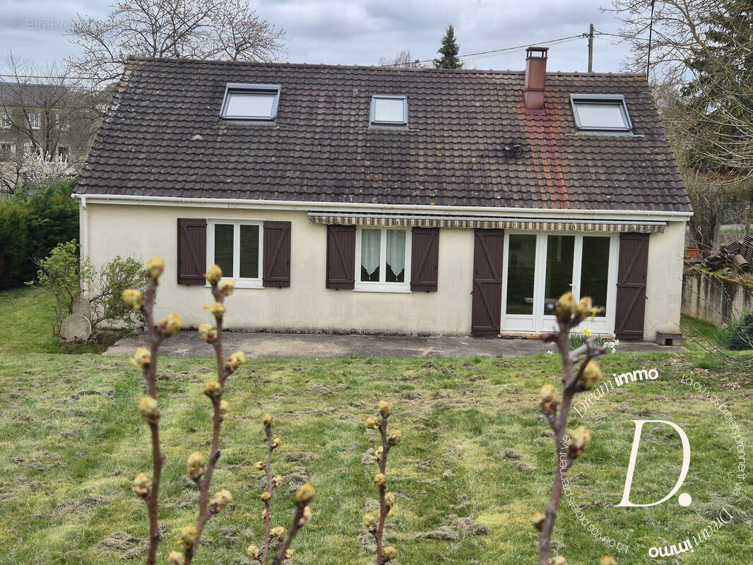 Maison à BONNIERES-SUR-SEINE