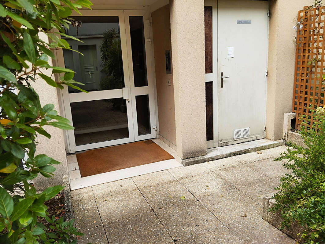 Appartement à BAGNEUX