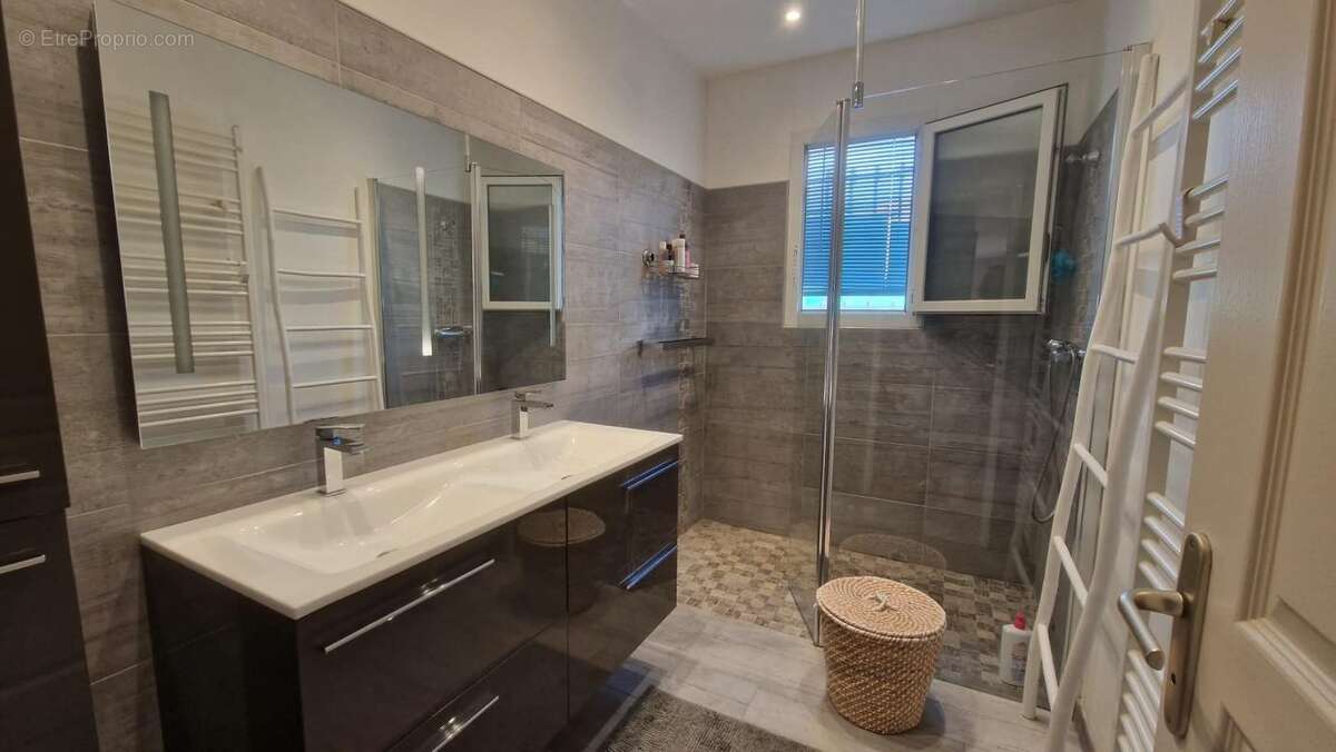 Maison T5 piscine - photo 10