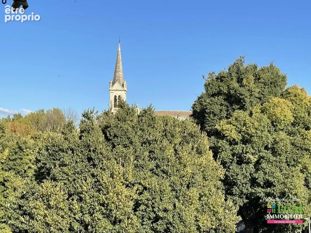 CARPENTRAS (84) - Superbe appartement rénové avec terrasse de 49 m² et vue panoramique - photo 11