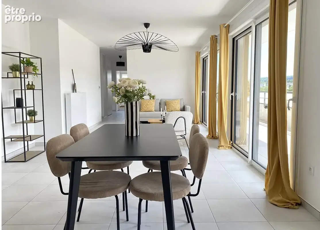 T4 Thonon les Bains 74200 au DERNIER ETAGE AVEC Garage - photo 4