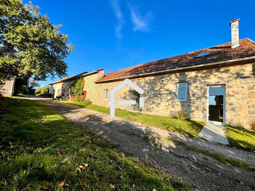 Maison à DUN-LES-PLACES