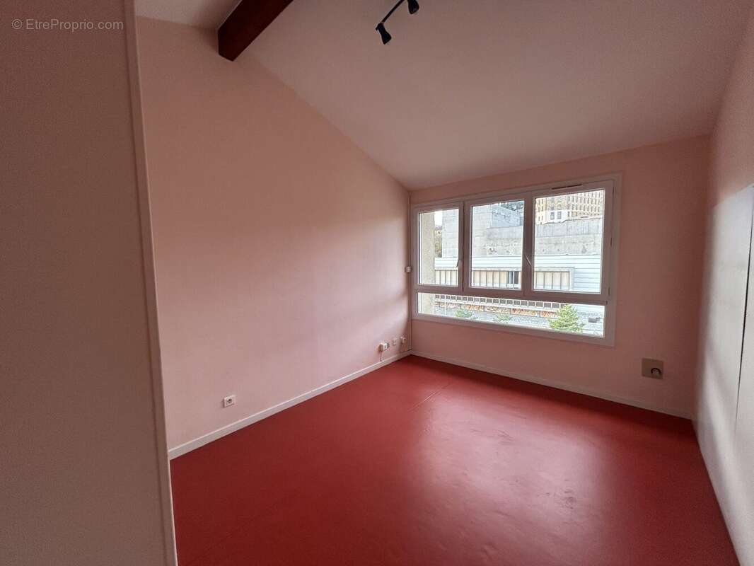 Appartement à PRIVAS