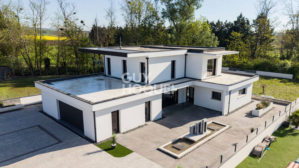 Maison à CELLULE