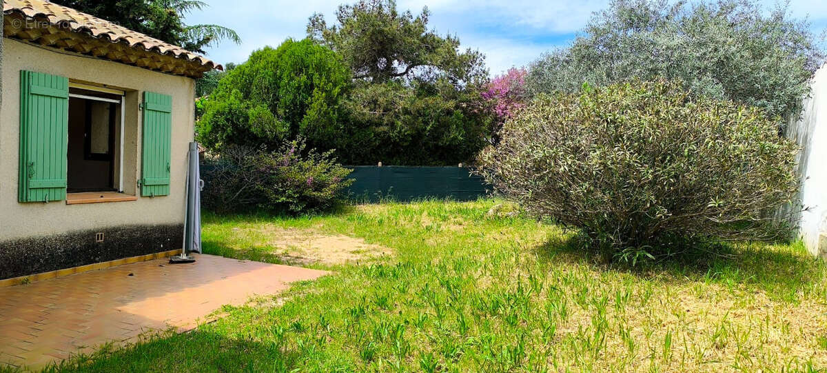 Maison à LA BASTIDE-DES-JOURDANS