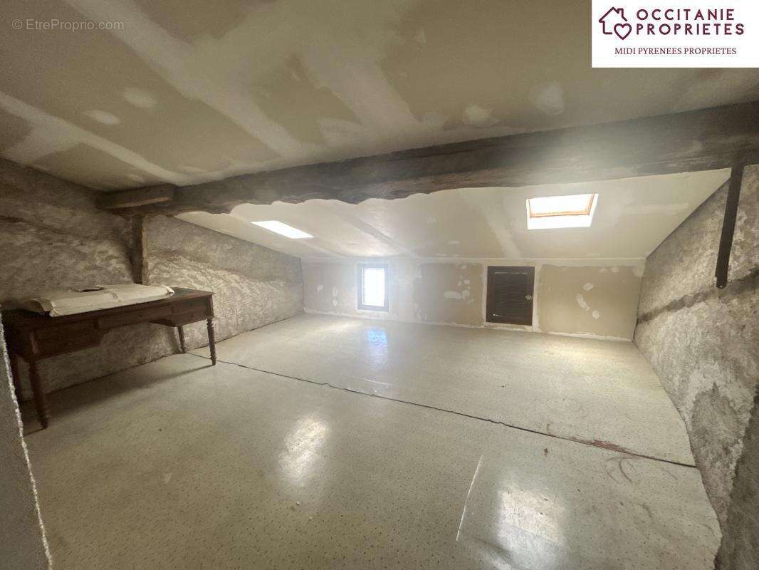 Maison à LES BORDES-SUR-ARIZE