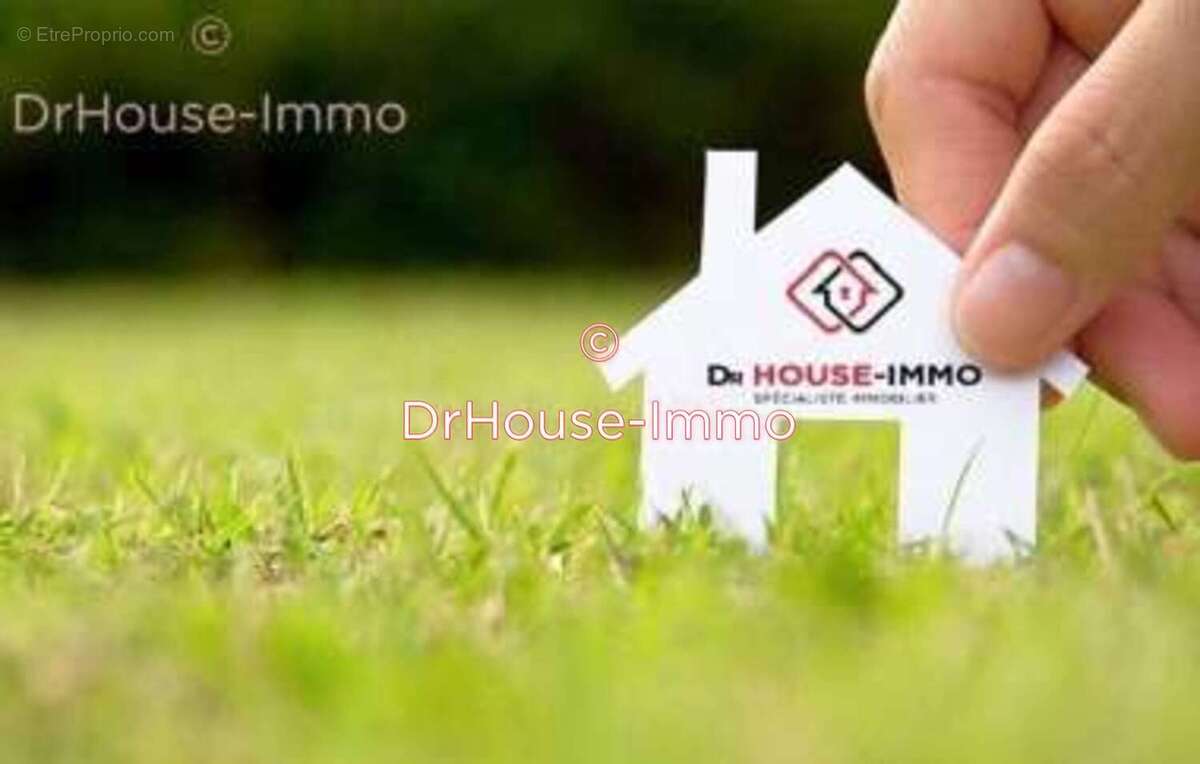 Terrain à SOUPPES-SUR-LOING