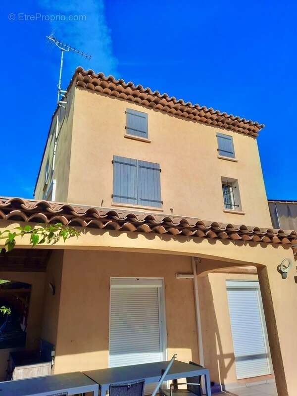 Maison à FREJUS