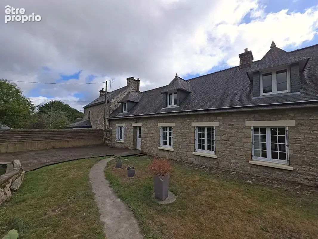 Longère en pierre de 140 m², terrasse de 54 m² et 4,56 hectares · Ploërdut - photo 2