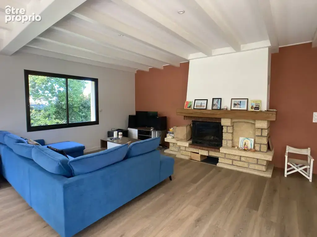 Maison spacieuse implantée sur une belle parcelle de 3000m2 - photo 3