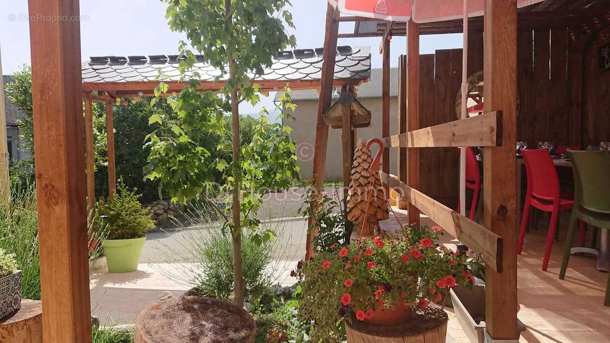 Commerce à ARTIGUES