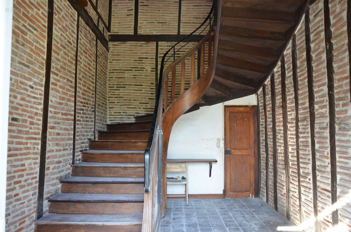 Maison à LE CHATELET