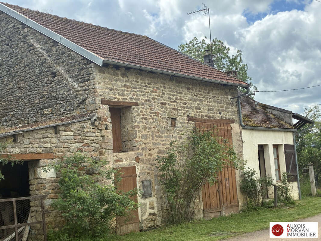 Maison à NORMIER
