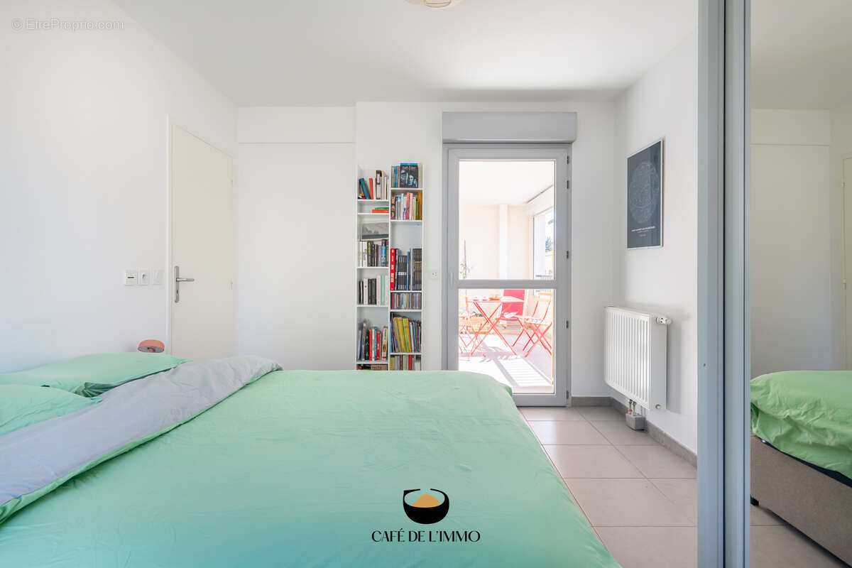 Appartement à MARSEILLE-5E