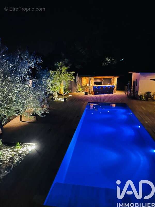 Photo 3 - Maison à MONTUSSAN