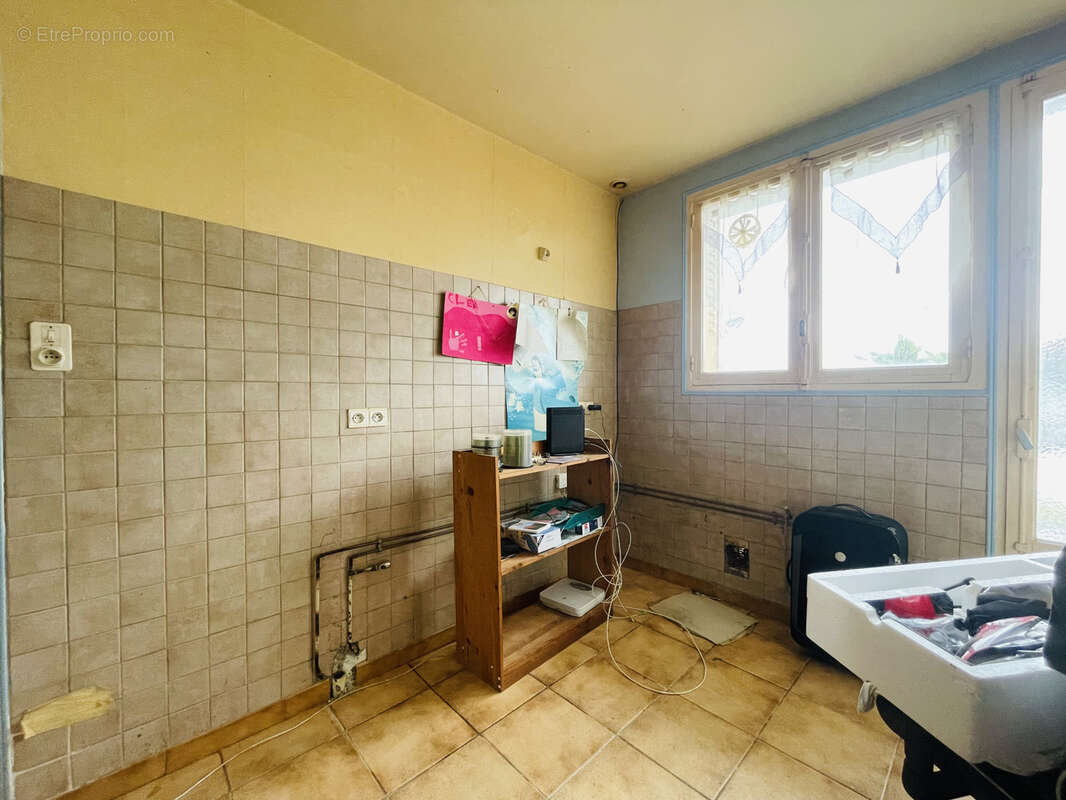 Maison à SAINT-PANTALEON-DE-LARCHE