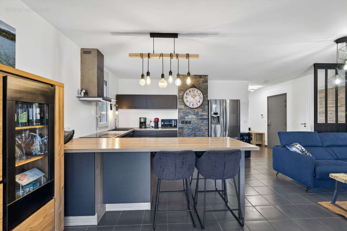 Appartement à MURES