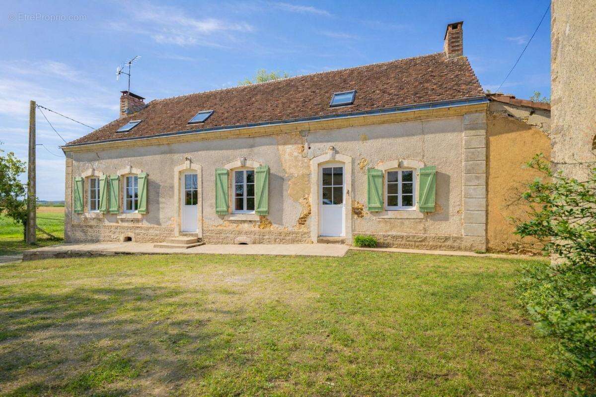 Maison à SAINT-JEAN-D'ASSE
