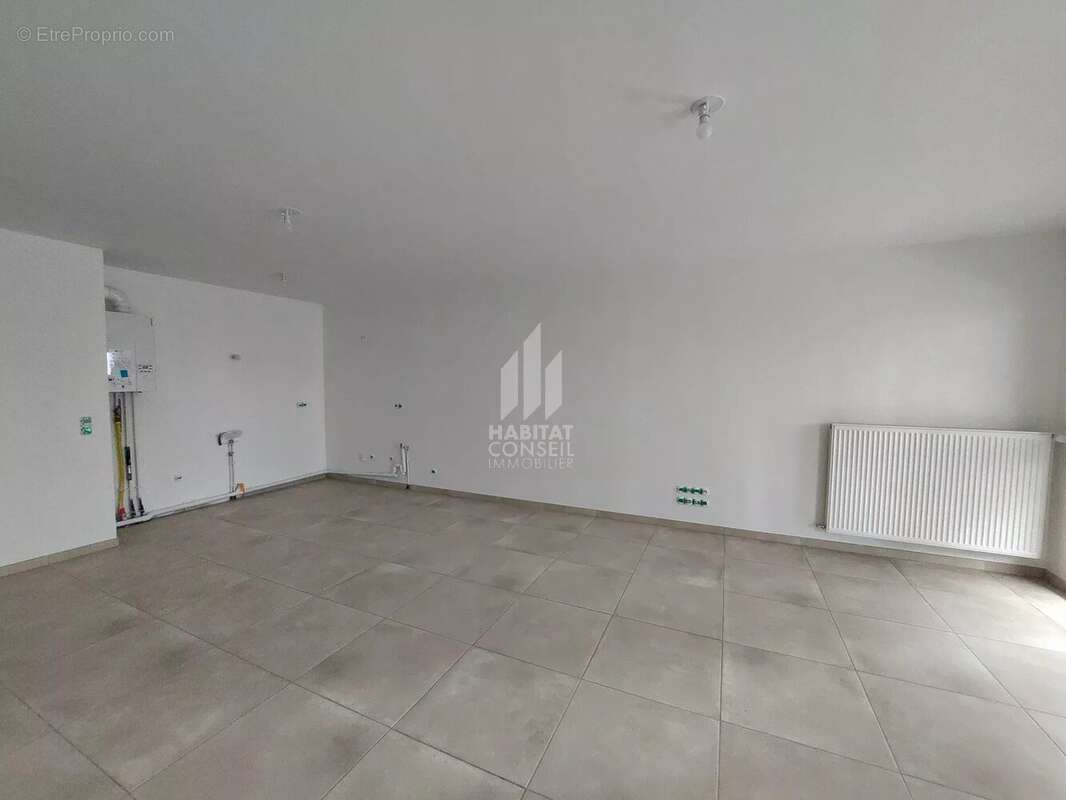 Appartement à SAINT-MARTIN-D'HERES