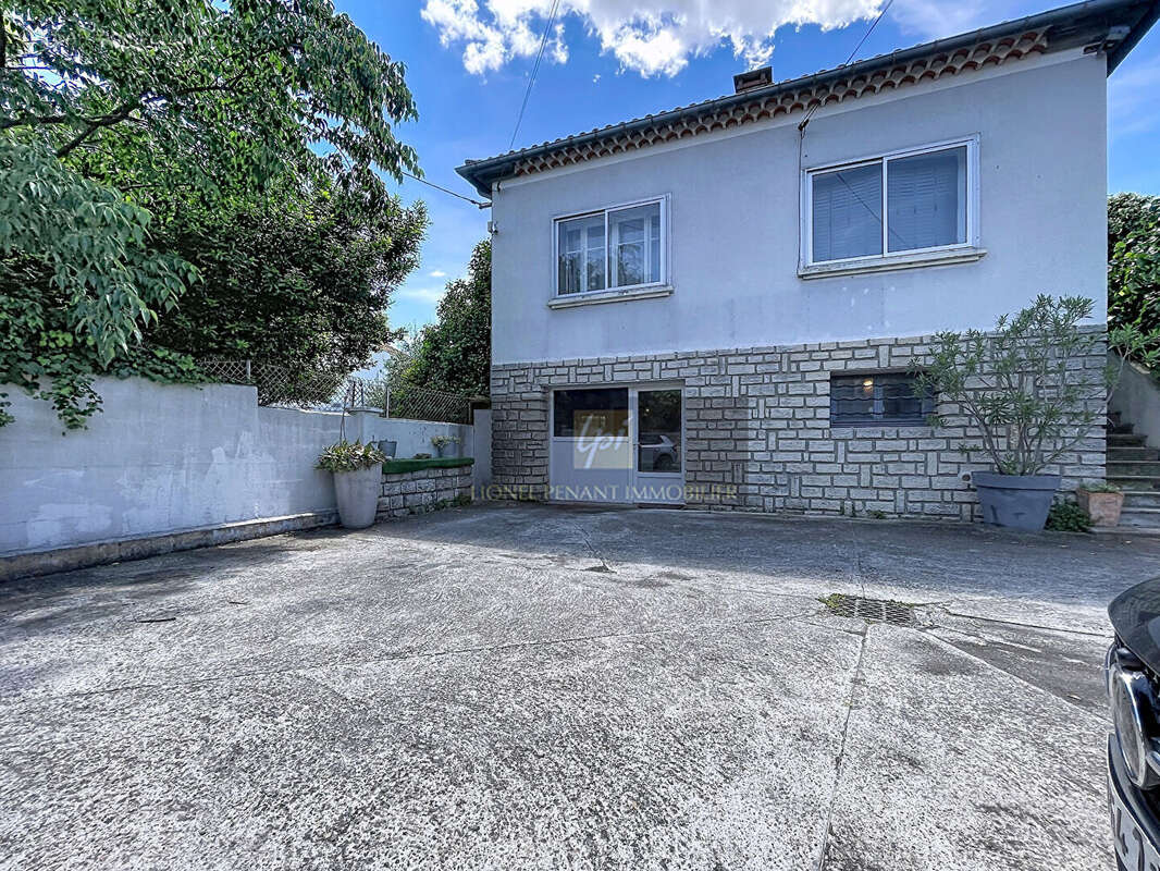 Carpentras maison de ville t6 115m² evolutive sur 370m² de terrain cloture - photo 18