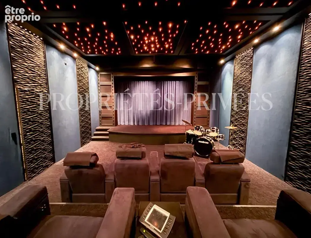 Maison contemporaine écologique avec salle de cinéma haut de gamme - photo 16