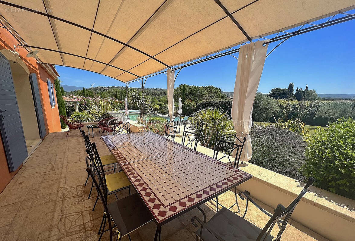 Maison à SAINT-PIERRE-DE-VASSOLS