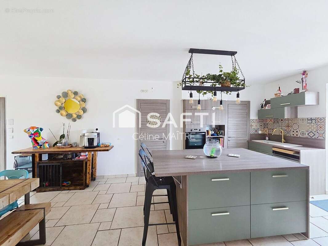 Maison 180 m² à Menthonnex-Sous-Clermont  - photo 6