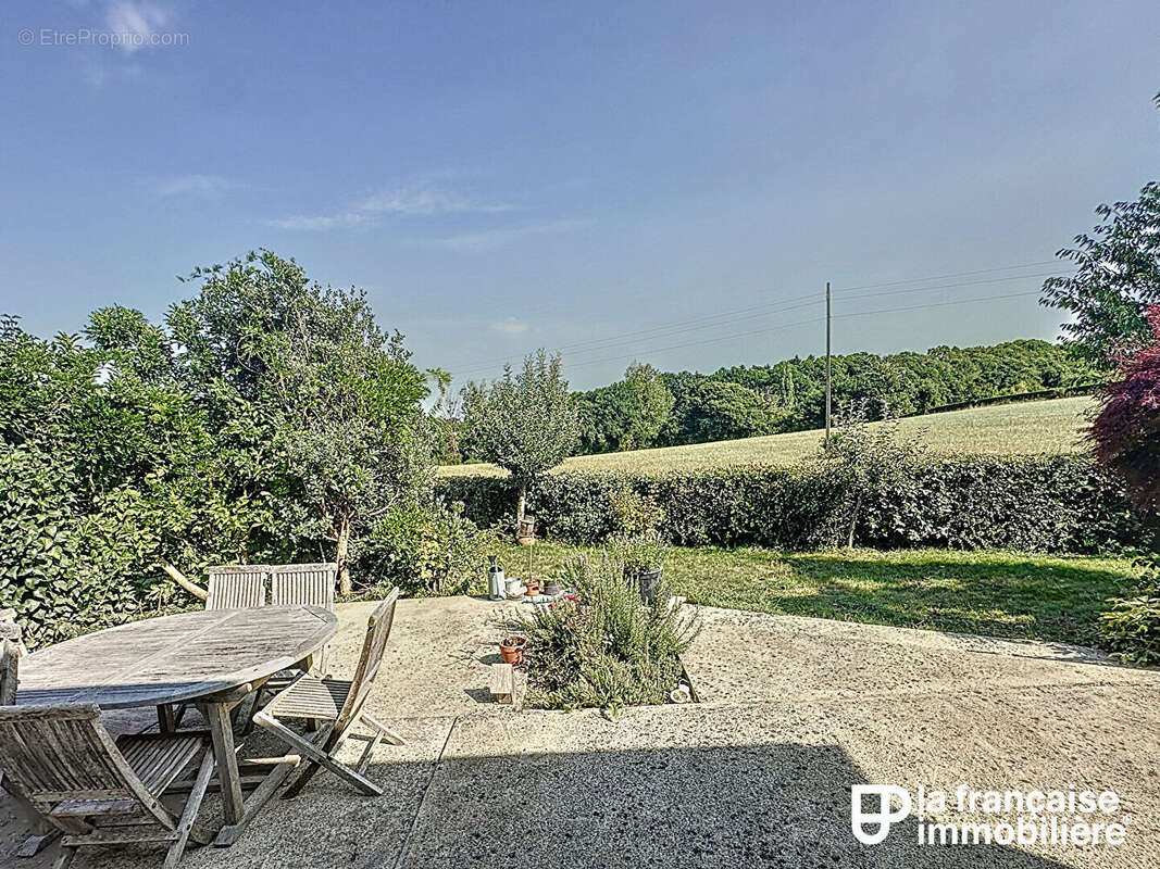 Maison à CORPS-NUDS