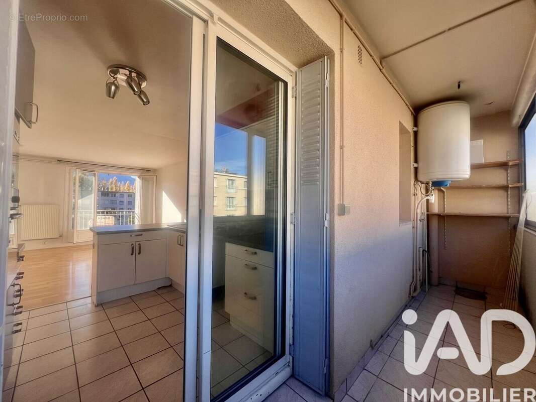 Photo 6 - Appartement à SAINT-MARTIN-D'HERES