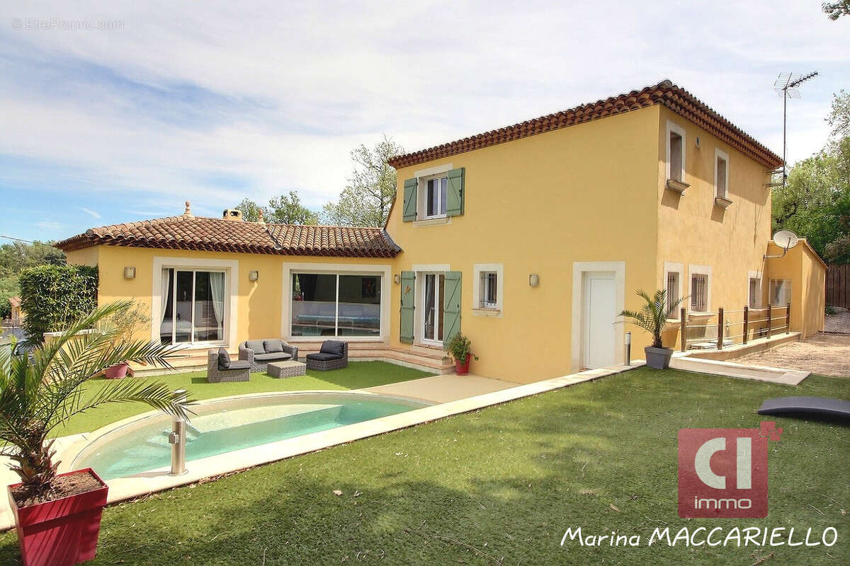 Maison à FORCALQUEIRET