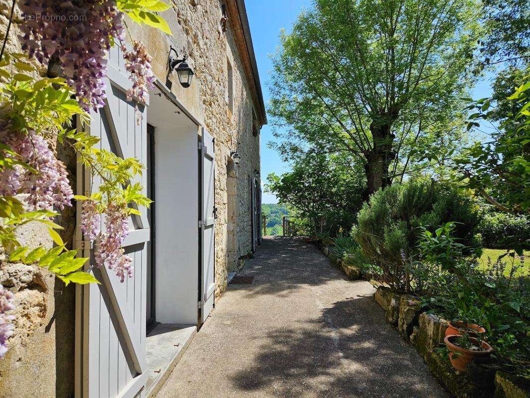 Maison à LAROQUE-TIMBAUT