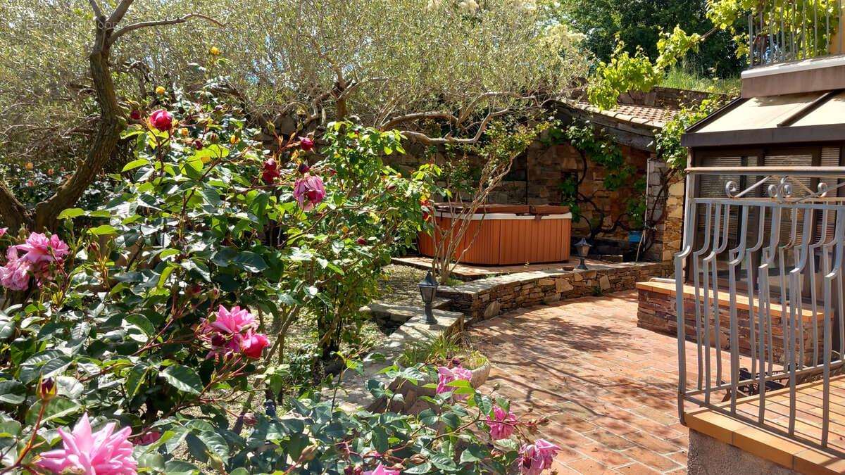 Maison à LE POUJOL-SUR-ORB