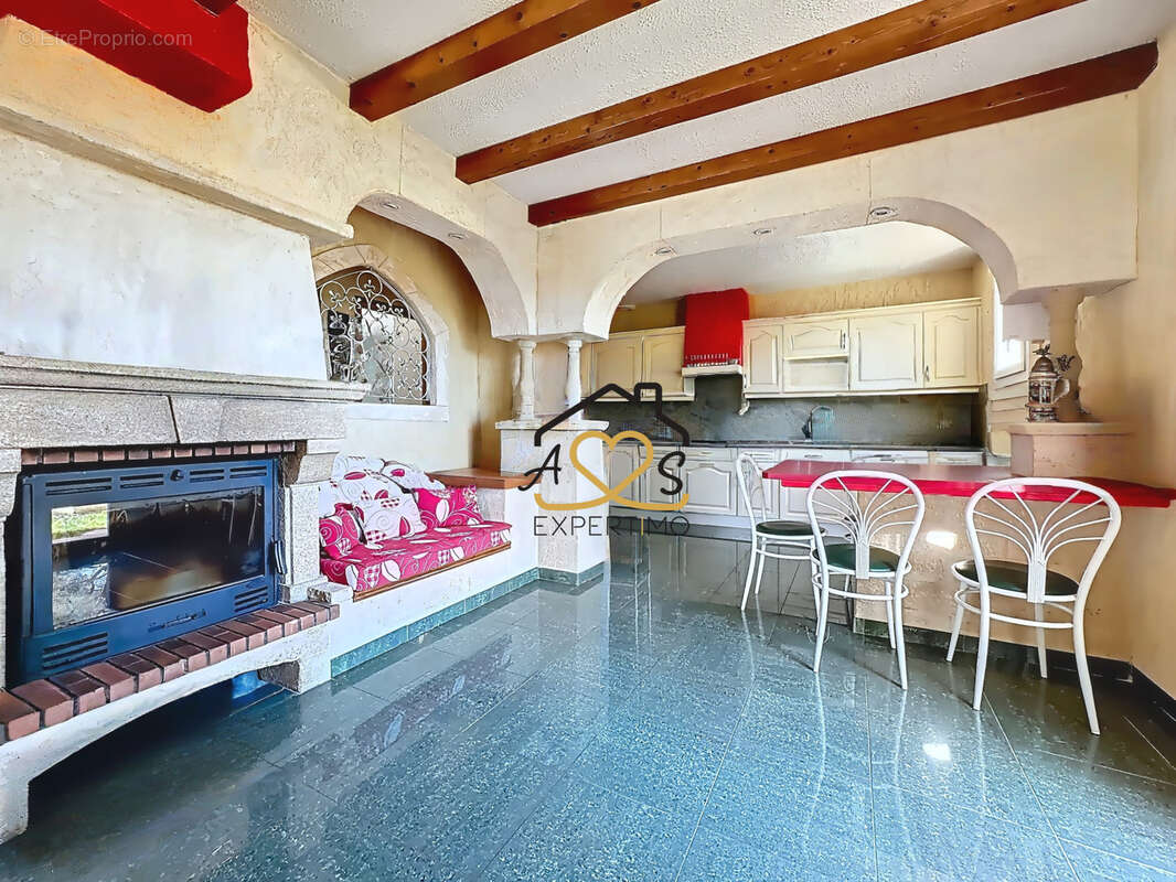 Maison à BILLOM