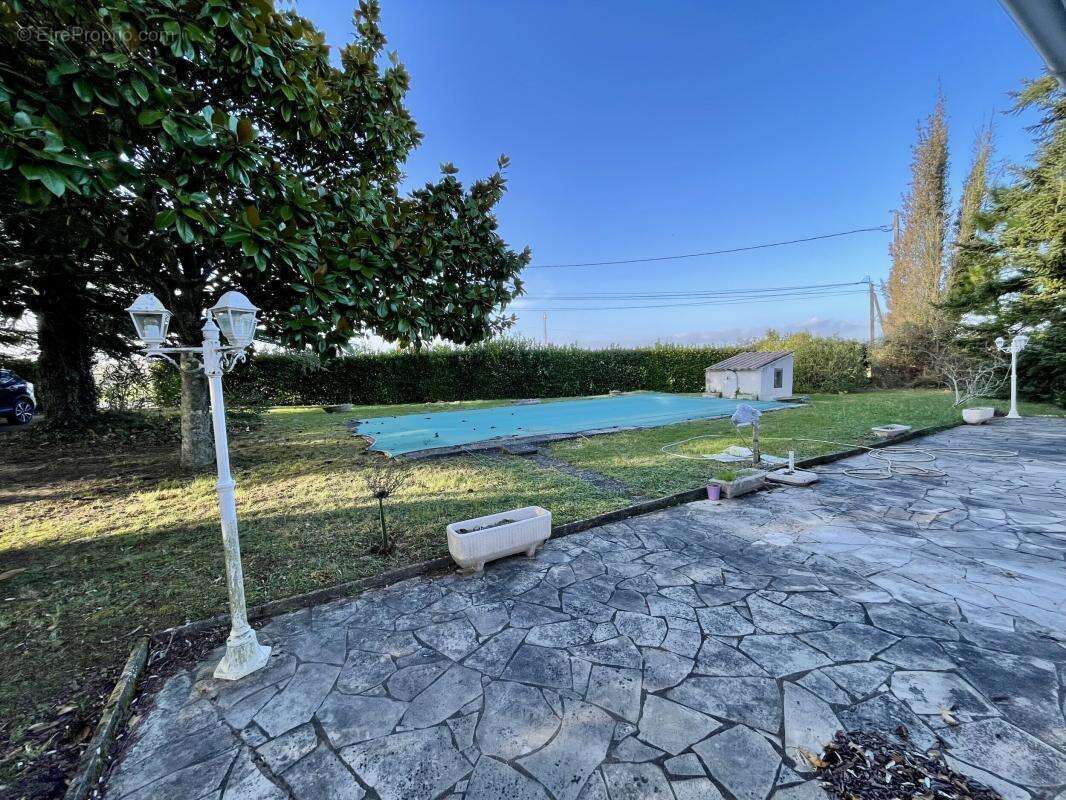 Maison à CASTELMAUROU