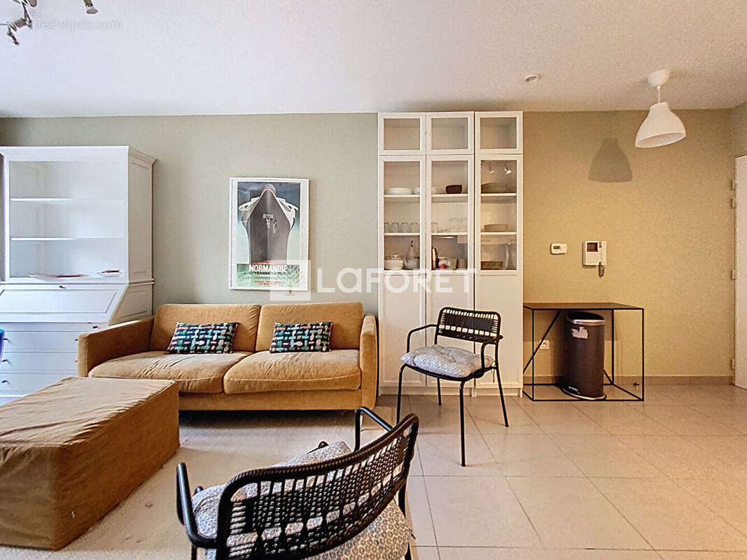 Appartement à VERNEUIL-SUR-SEINE