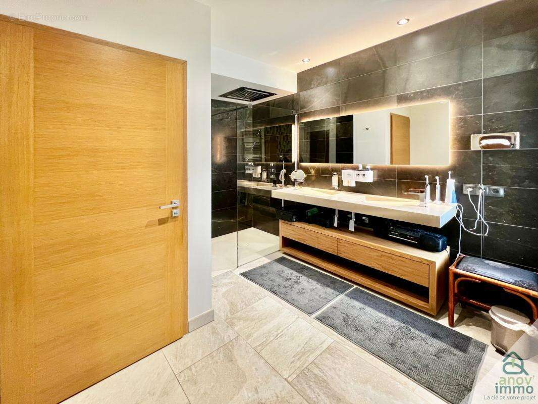 Maison à CHATELLERAULT