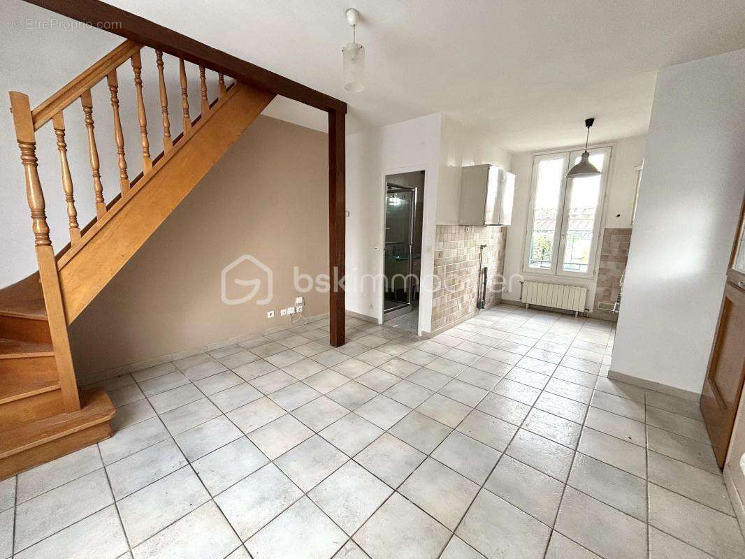 Maison de ville 3 pièces de 47m² à Viry Chatillon - photo 2