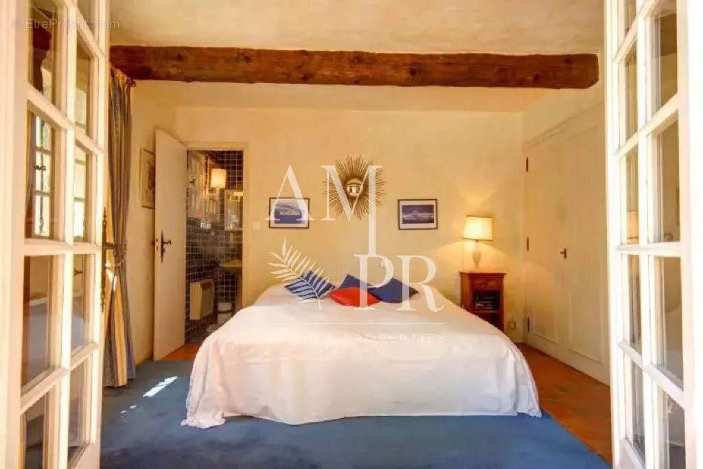 Maison à MOUGINS