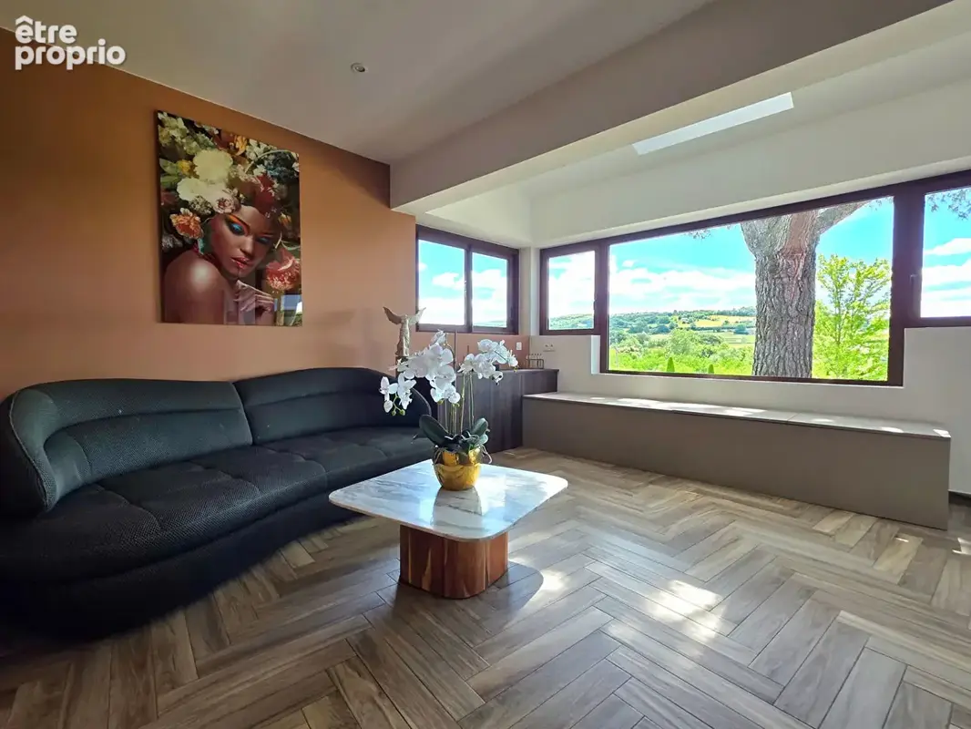 Propriété rénovée avec piscine et appartement indépendant  terrain de 2 654 m² - photo 8
