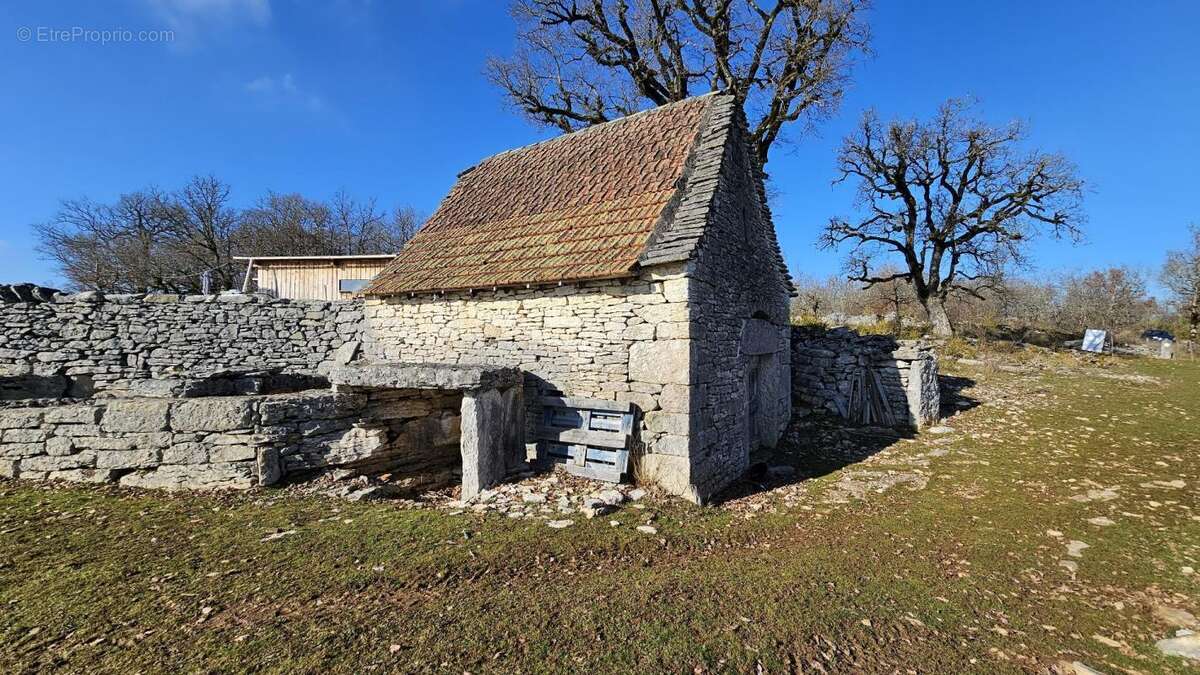 Terrain à SAINT-CHELS