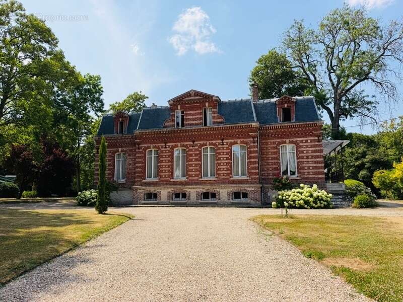 Demeure de caractère à vendre à Bézu-Saint-Éloi – 9 pièces, 5 chambres, parc de près de 6 000 m² avec maison d'amis et espace bi - photo 23
