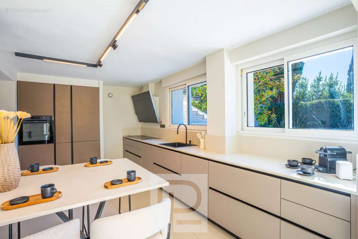 Maison à MOUGINS