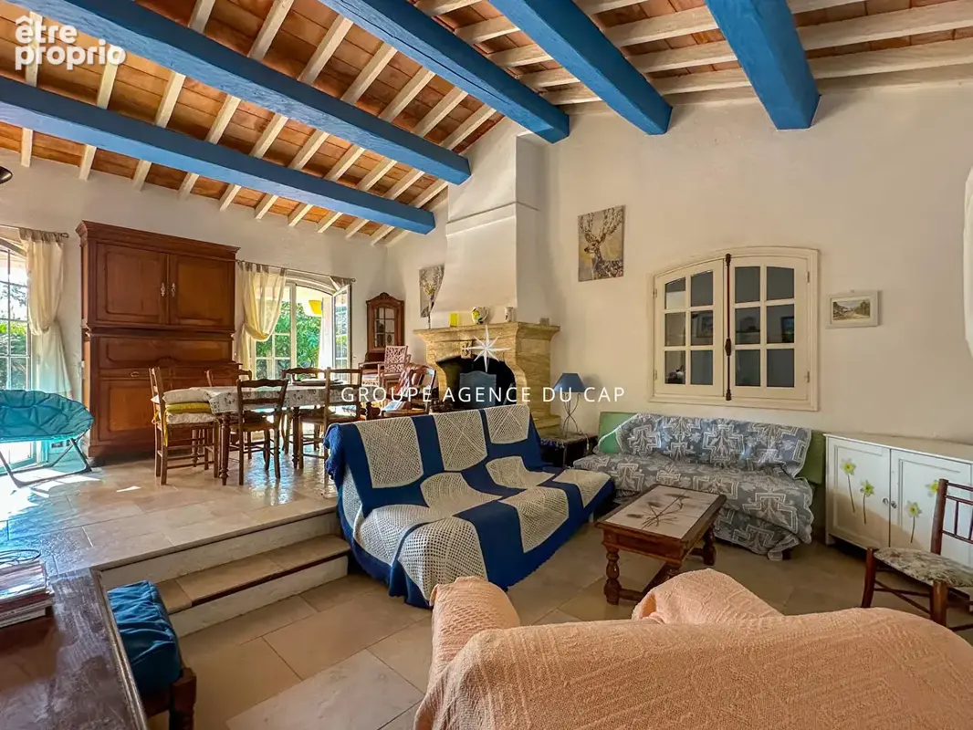 Villa provençale à vendre à Sainte Maxime, à quelques pas des plages - photo 7
