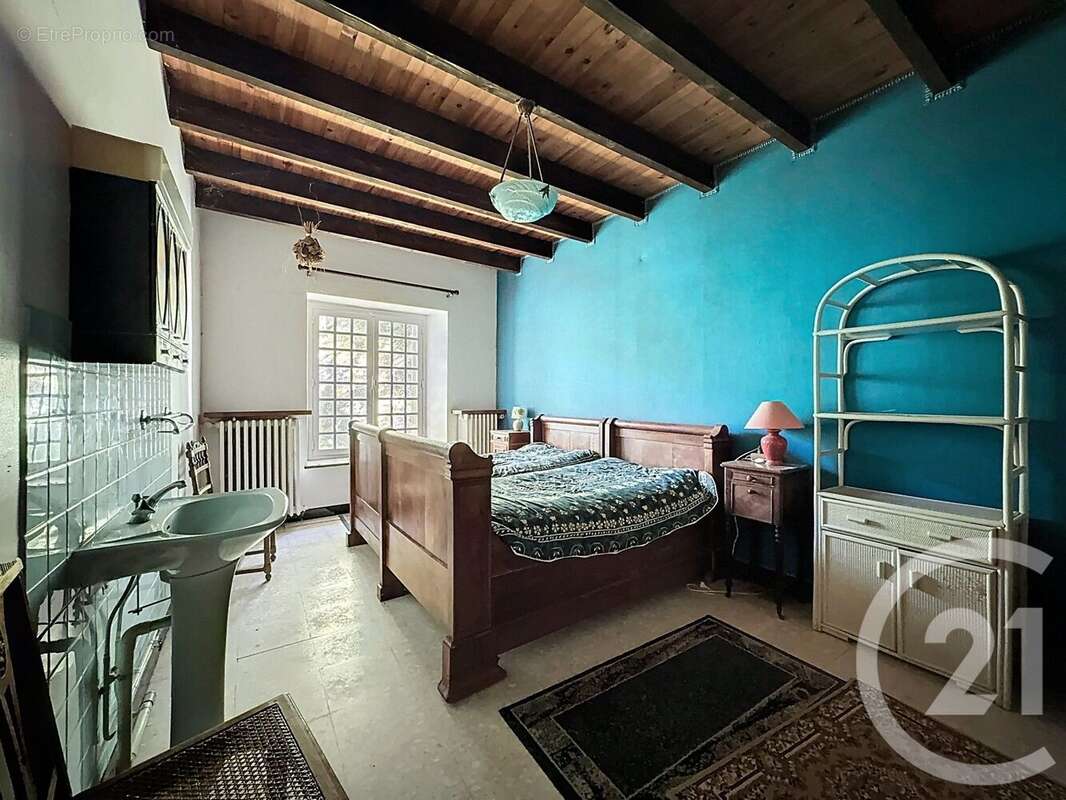 Maison à EGRISELLES-LE-BOCAGE