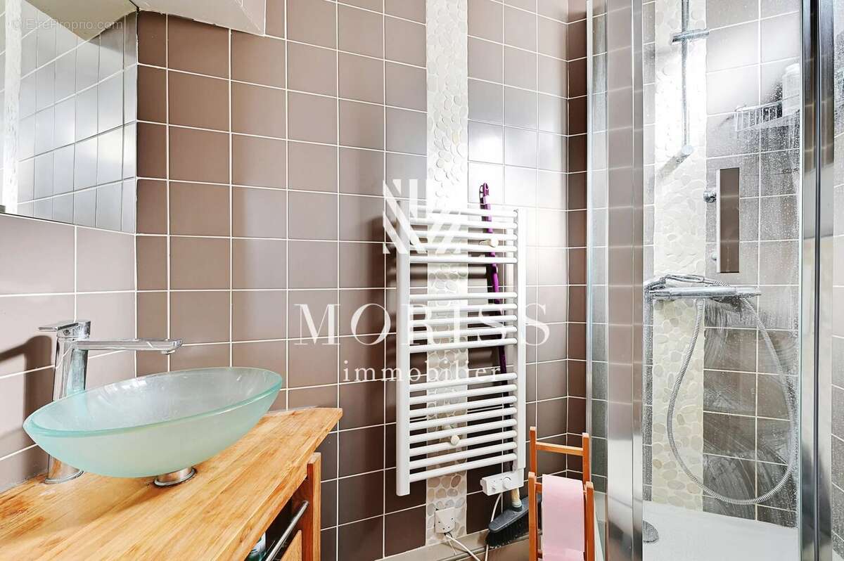 Appartement à PARIS-20E