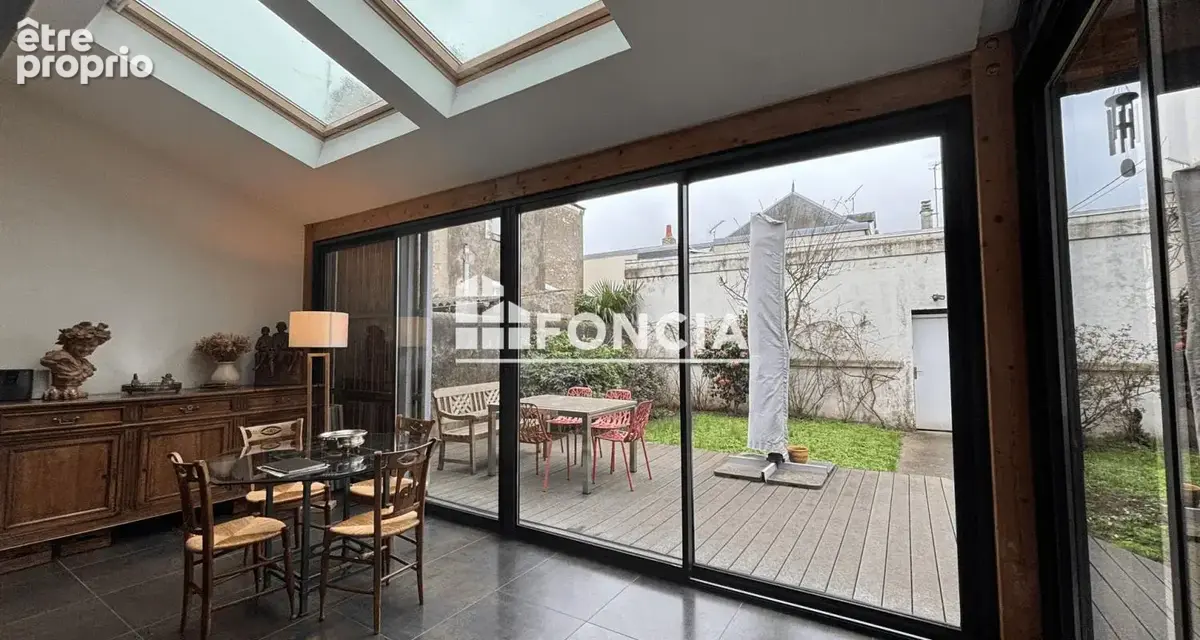 Maison de ville avec terrasse et jardin - quartier VELPEAU - photo 5