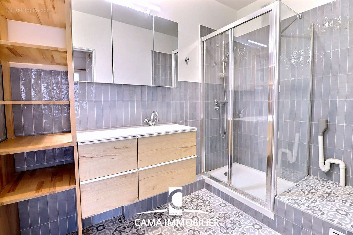 Appartement à FONTENAY-LE-FLEURY