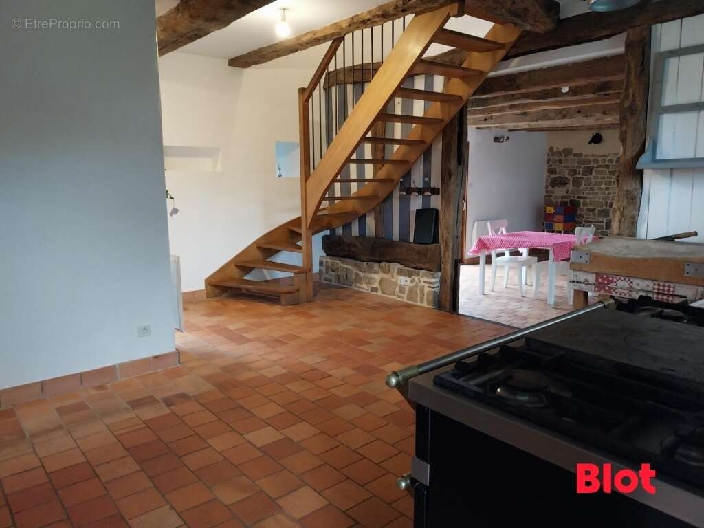 Maison à SAINT-AUBIN-D'AUBIGNE