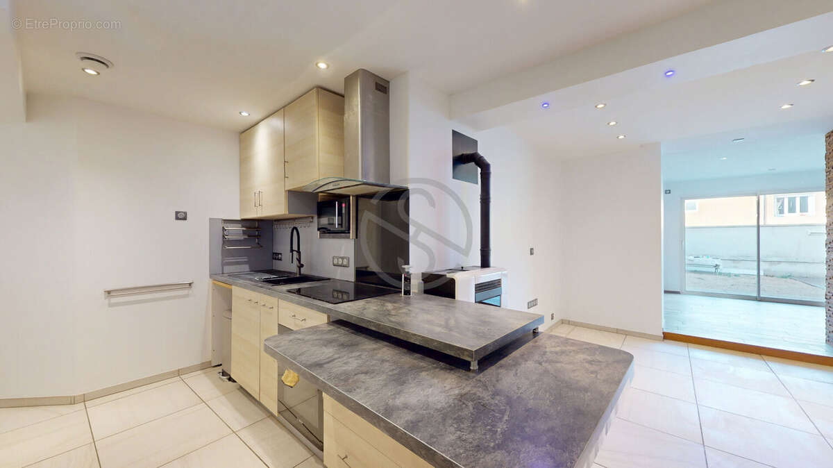 Appartement à SOLAIZE