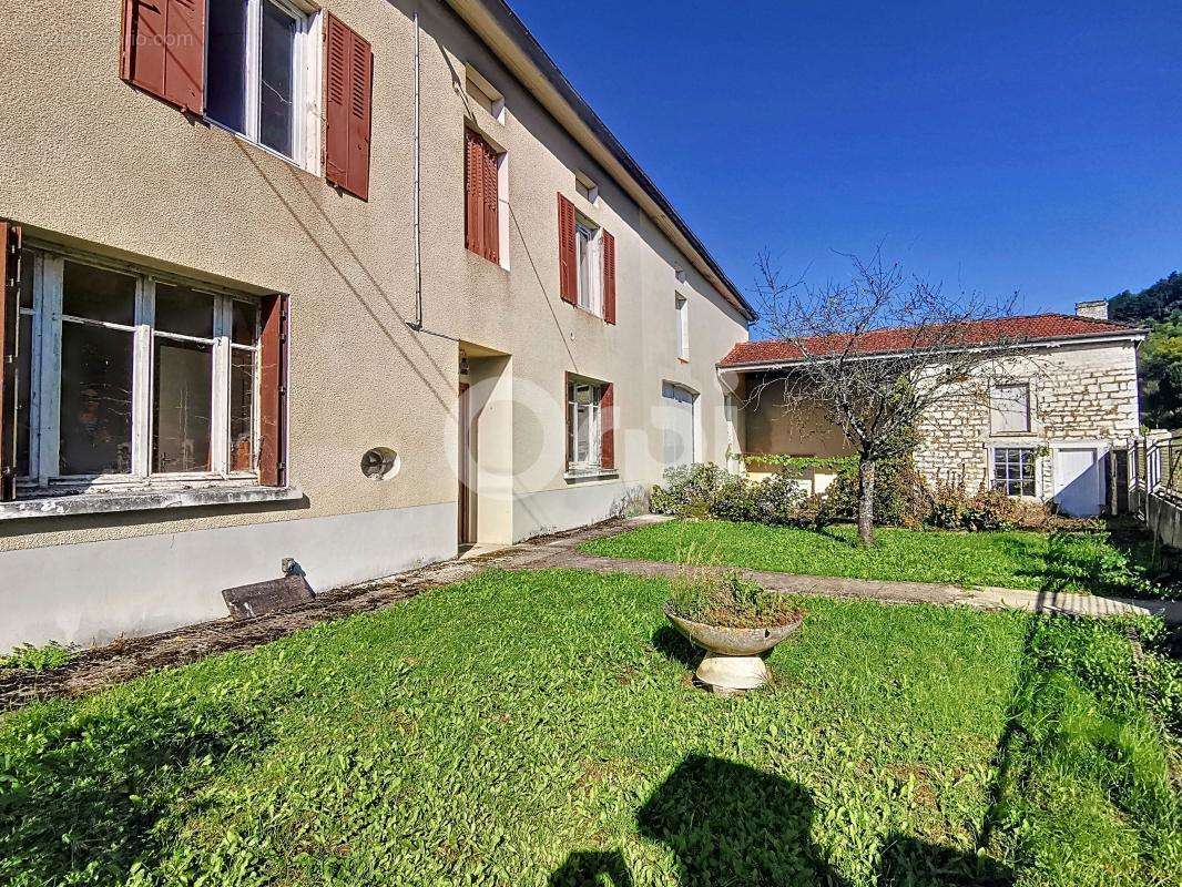 Maison à BOUZANCOURT